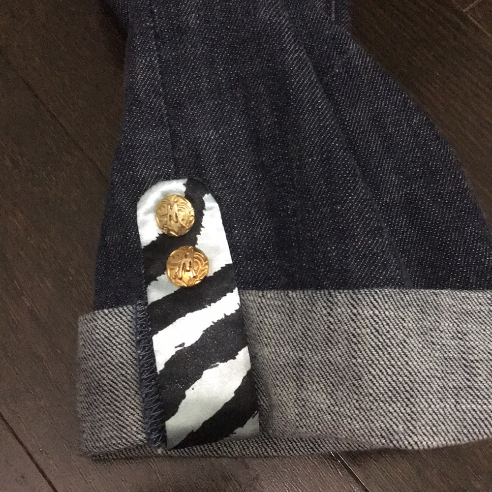 Jeans - Picture 3 of 4